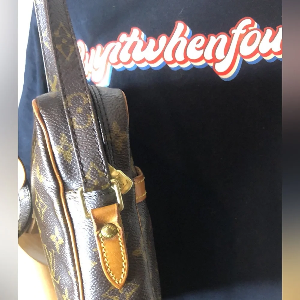 LOUIS VUITTON DANUBE PM Monogram Messenger Shoulder Bag SL0977 W/ LV DUST BAG